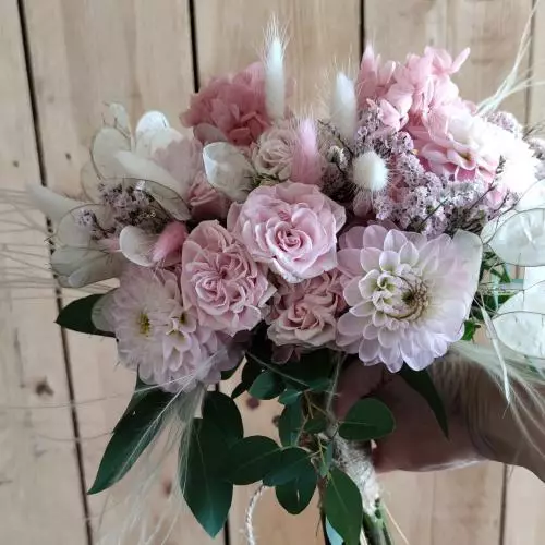 Mélange fleurs séchées et fleurs fraîches