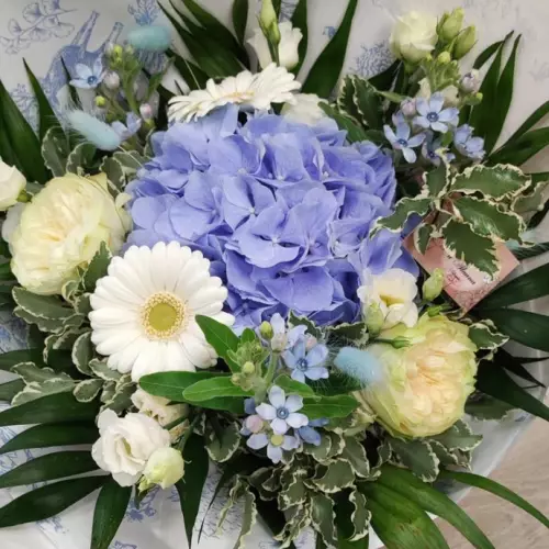 Bouquet rond bleu et blanc