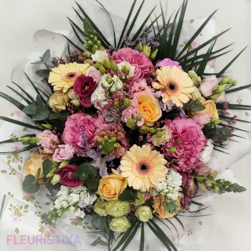 Bouquet de fleurs couleur pastel, avec réserve d'eau