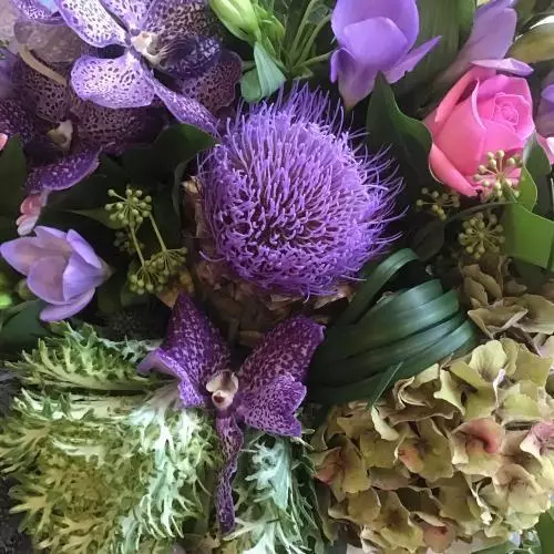 Bouquet fleur d’artichaut orchidée vanda