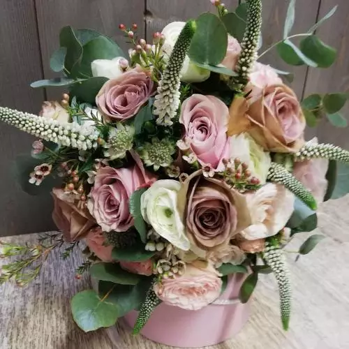 Roses et renoncules