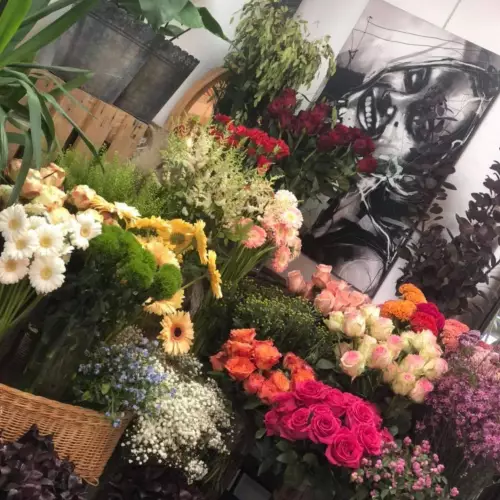 Étalage fleurs coupés