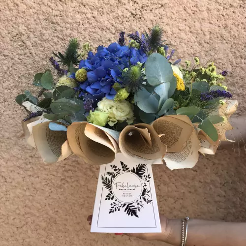 Bouquet structure en livre