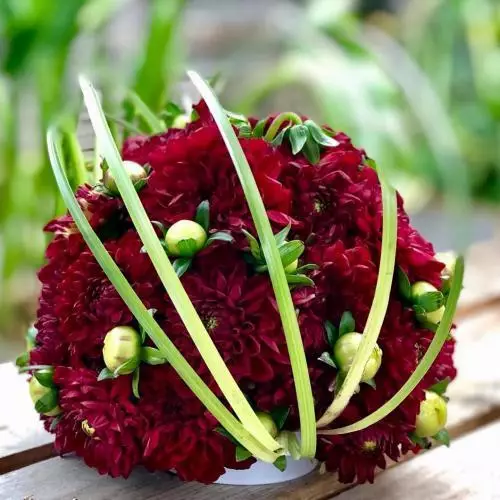 Composition florale ronde